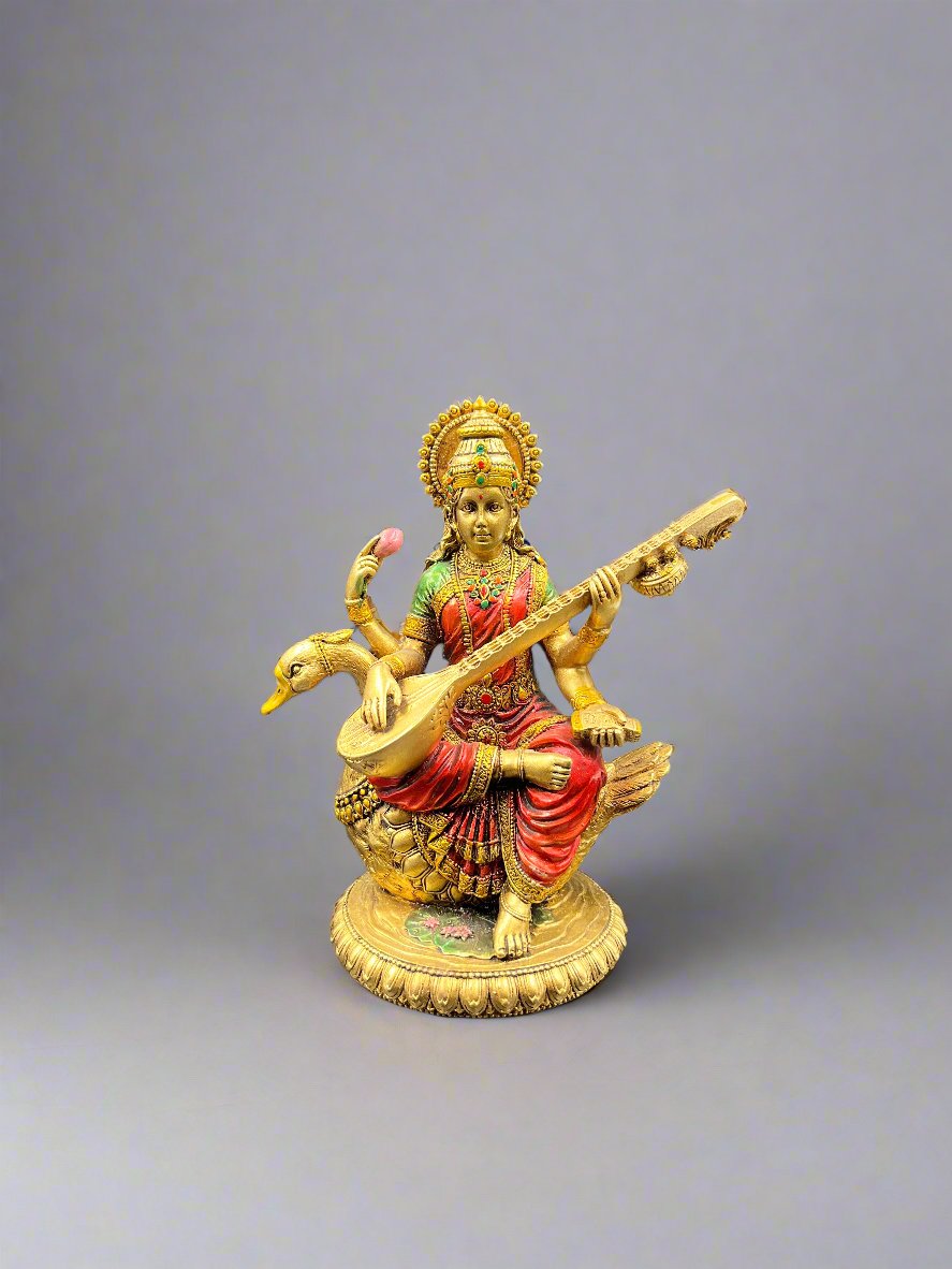 Graceful Saraswati Maa Idol – Symbol of Wisdom and Knowledge