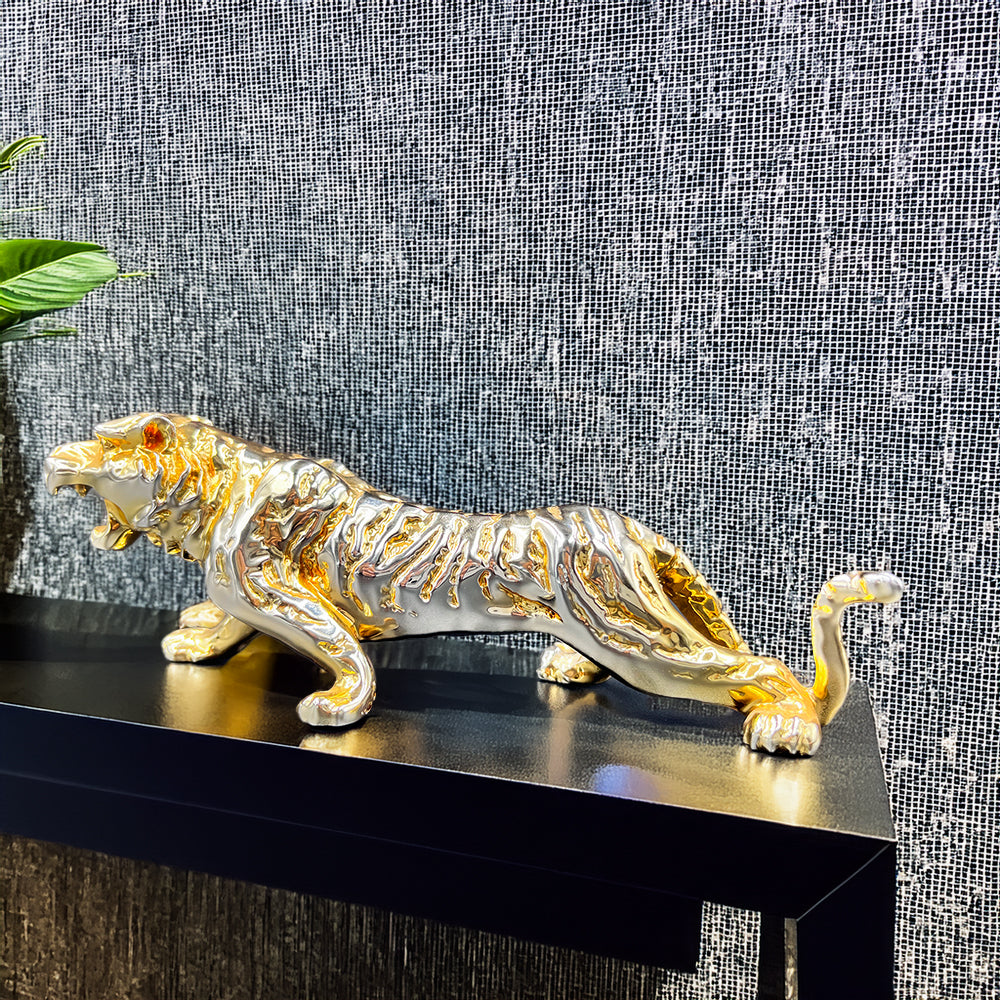 Gold-Finish Lion – Porcelain Elegance