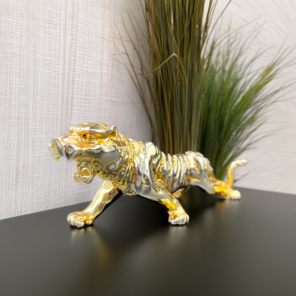 Gold-Finish Lion – Porcelain Elegance