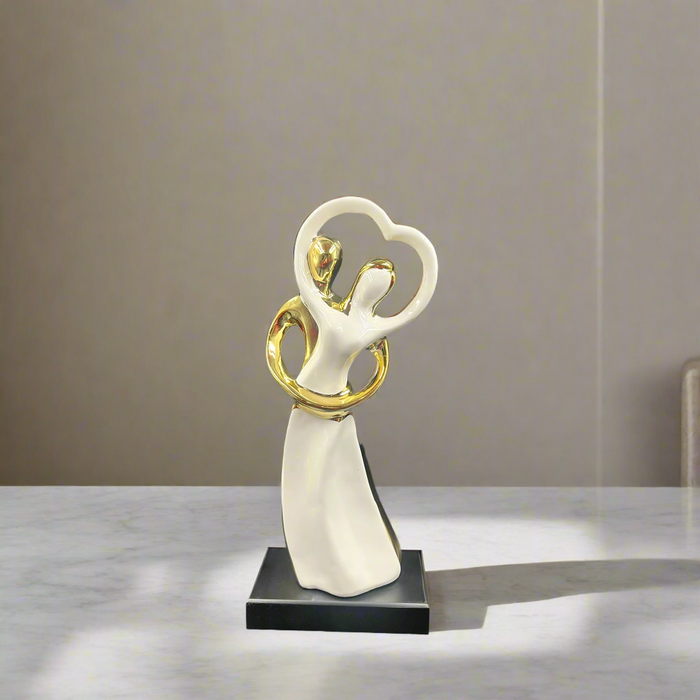 Eternal Love Couple Figurine - A Timeless Symbol of Romance