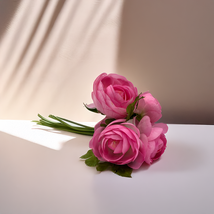 Charming Pink Ranunculus Bouquet – A Touch of Graceful Elegance