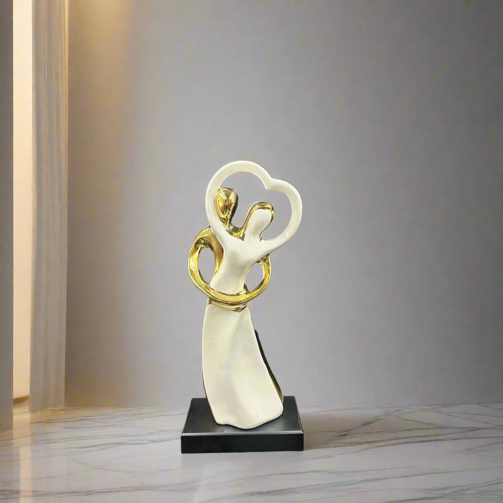 Eternal Love Couple Figurine - A Timeless Symbol of Romance