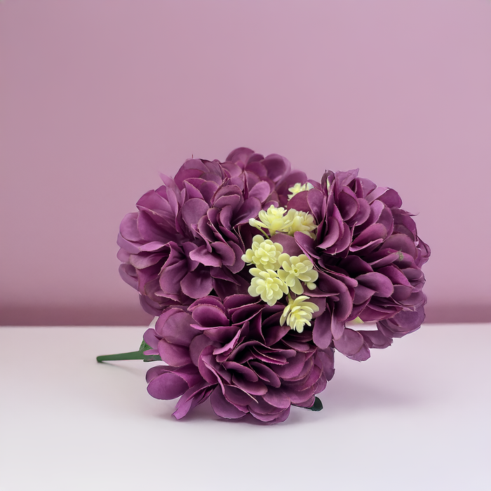 Elegant Purple Floral Bouquet – A Timeless Statement Piece