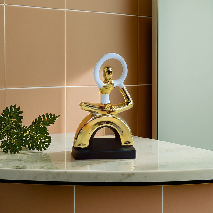 Modern Golden Yoga Figurine – A Stunning Fusion of Art and Serenity